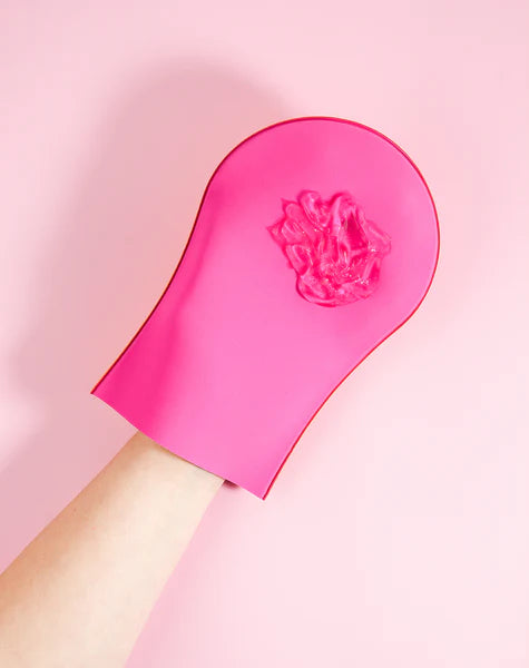 B.tan Glow Your Own Way Smooth Gel Mitt