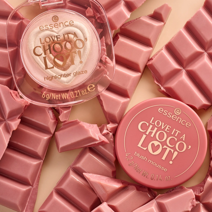 Essence Love It A Choco' Lot! Highlighter Glaze 01 Heartbeats & Choco Treats!