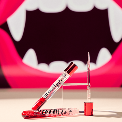 Essence Midnight Bite Bi-phase Lip Oil 01 Spooky-licious Treat