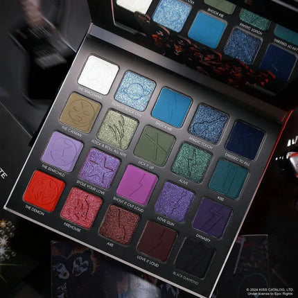 Glamlite x Kiss Palette