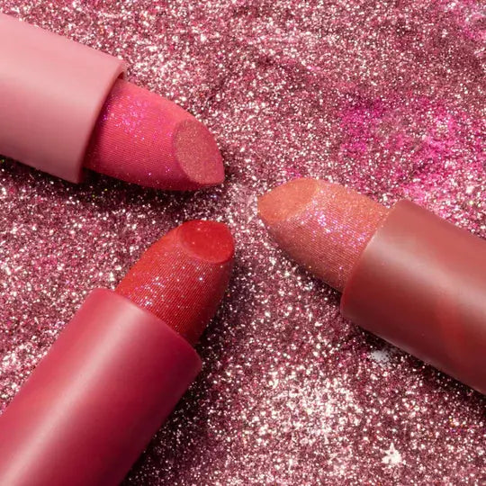 Technic Glitter Lips Birthday Suit