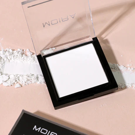 Moira Lavish Pressed Finishing Powder 100 Translucent